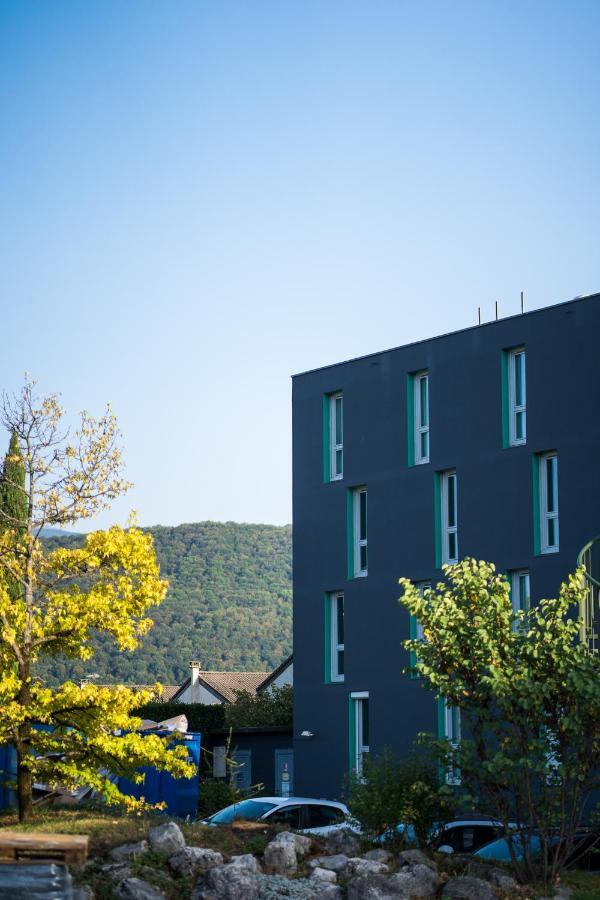 Pomo Hotel & Restaurant Эшироль Экстерьер фото